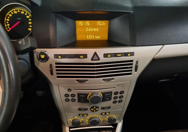Opel Astra cena 16900 przebieg: 144000, rok produkcji 2006 z Bydgoszcz małe 46